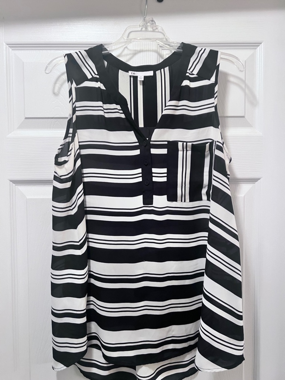 DR2 Black and White Striped Sleeveless Blouse